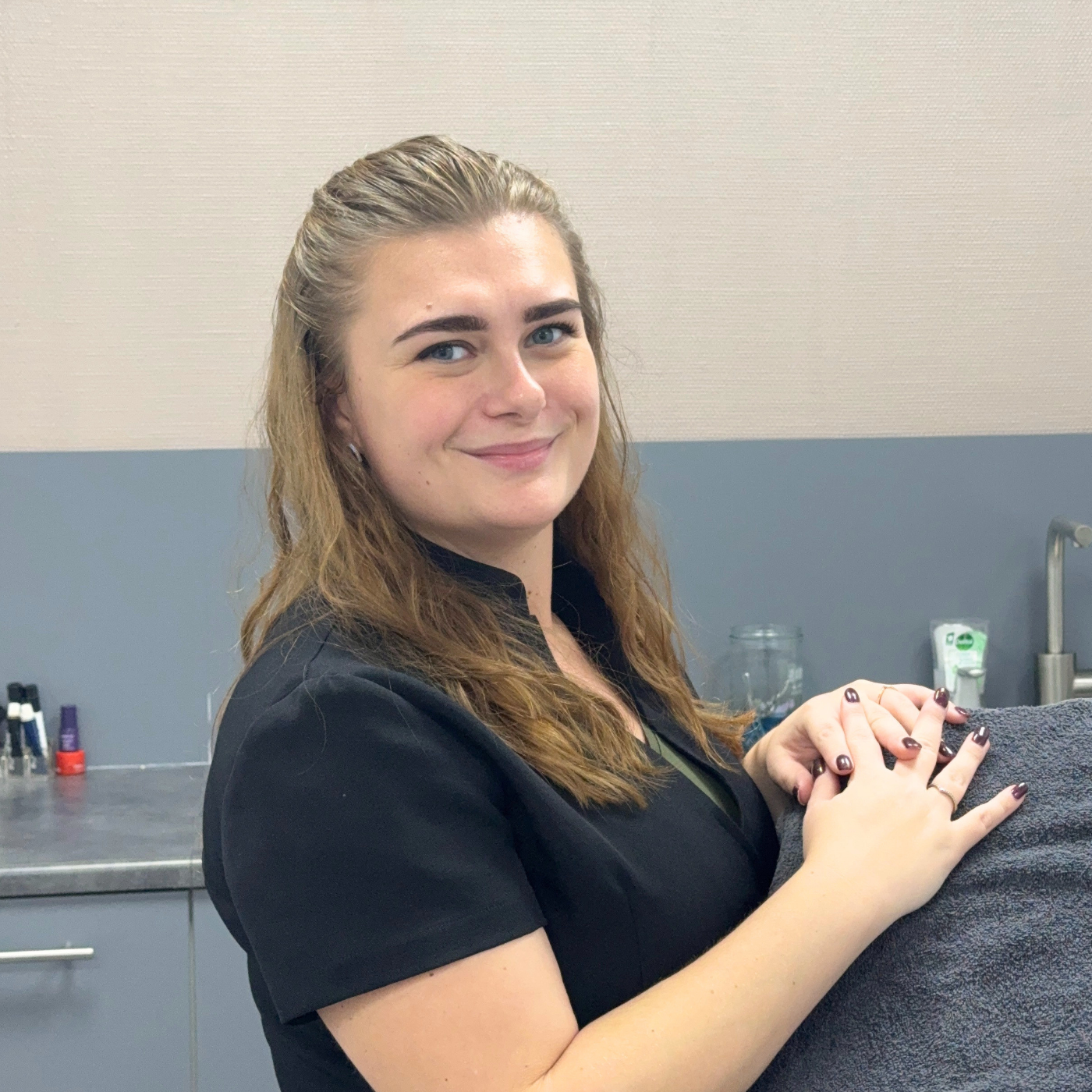 hero website (1400 x 1400 px)